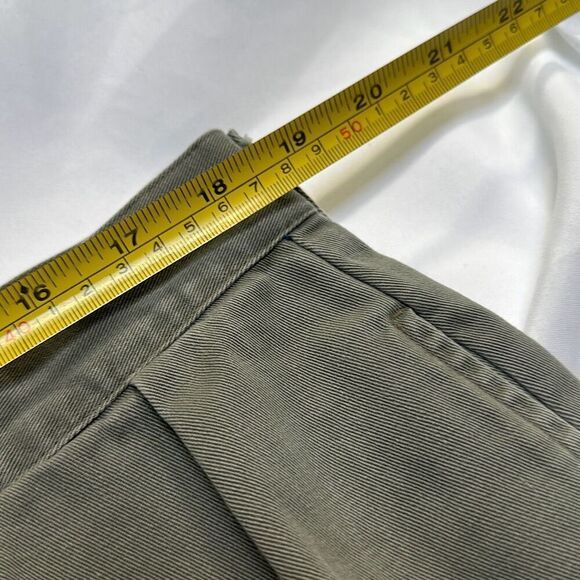 Polo Ralph Lauren Mens Dark Khaki Chino Tyler Shorts Pleated Front 38 - Picture 5 of 8